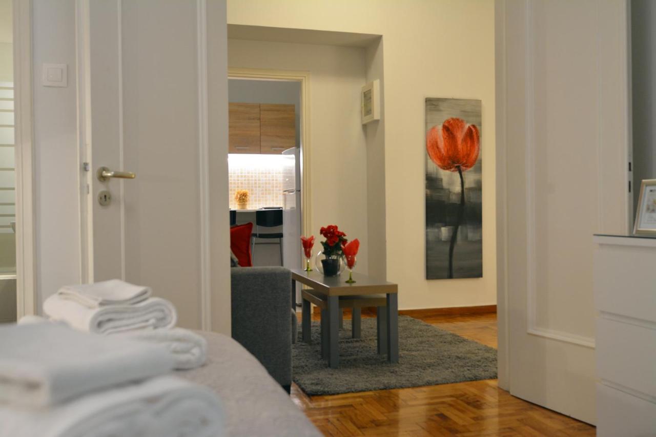 Stylish Apartment In Kolonaki Athens Exterior photo