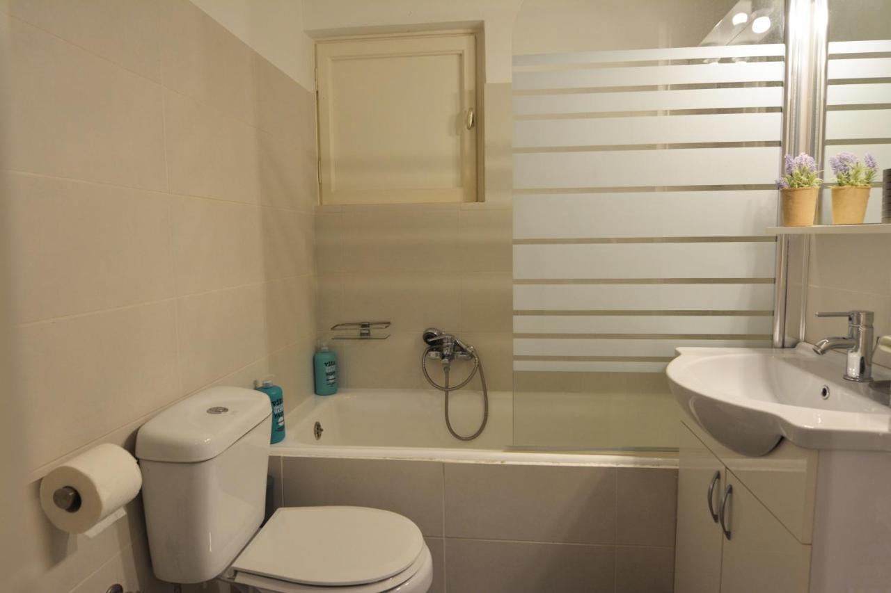 Stylish Apartment In Kolonaki Athens Exterior photo